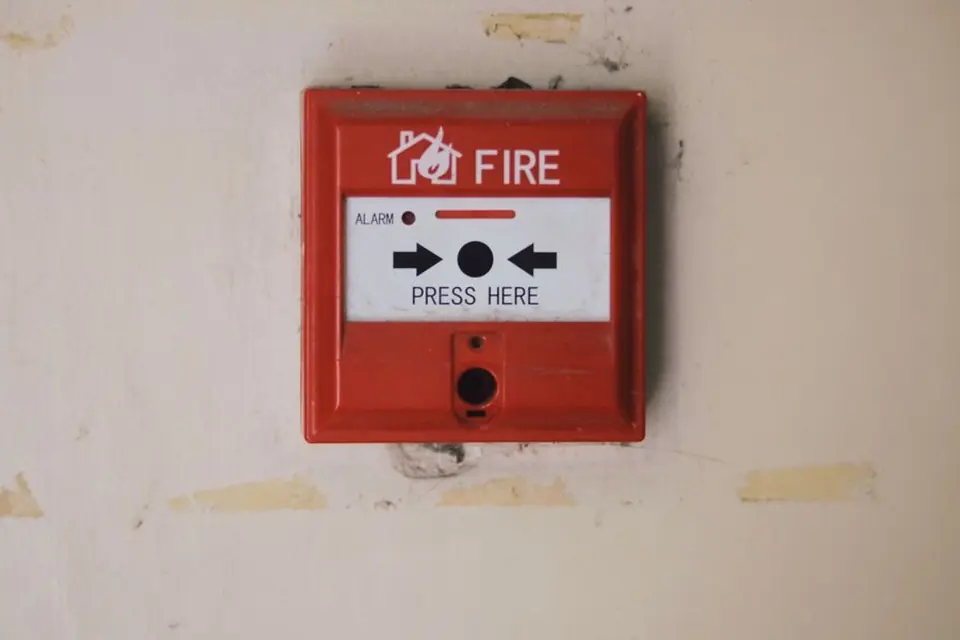 Manual red fire alarm system